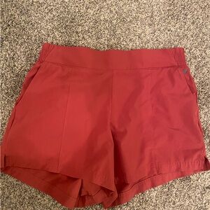 High wasted athletic shorts